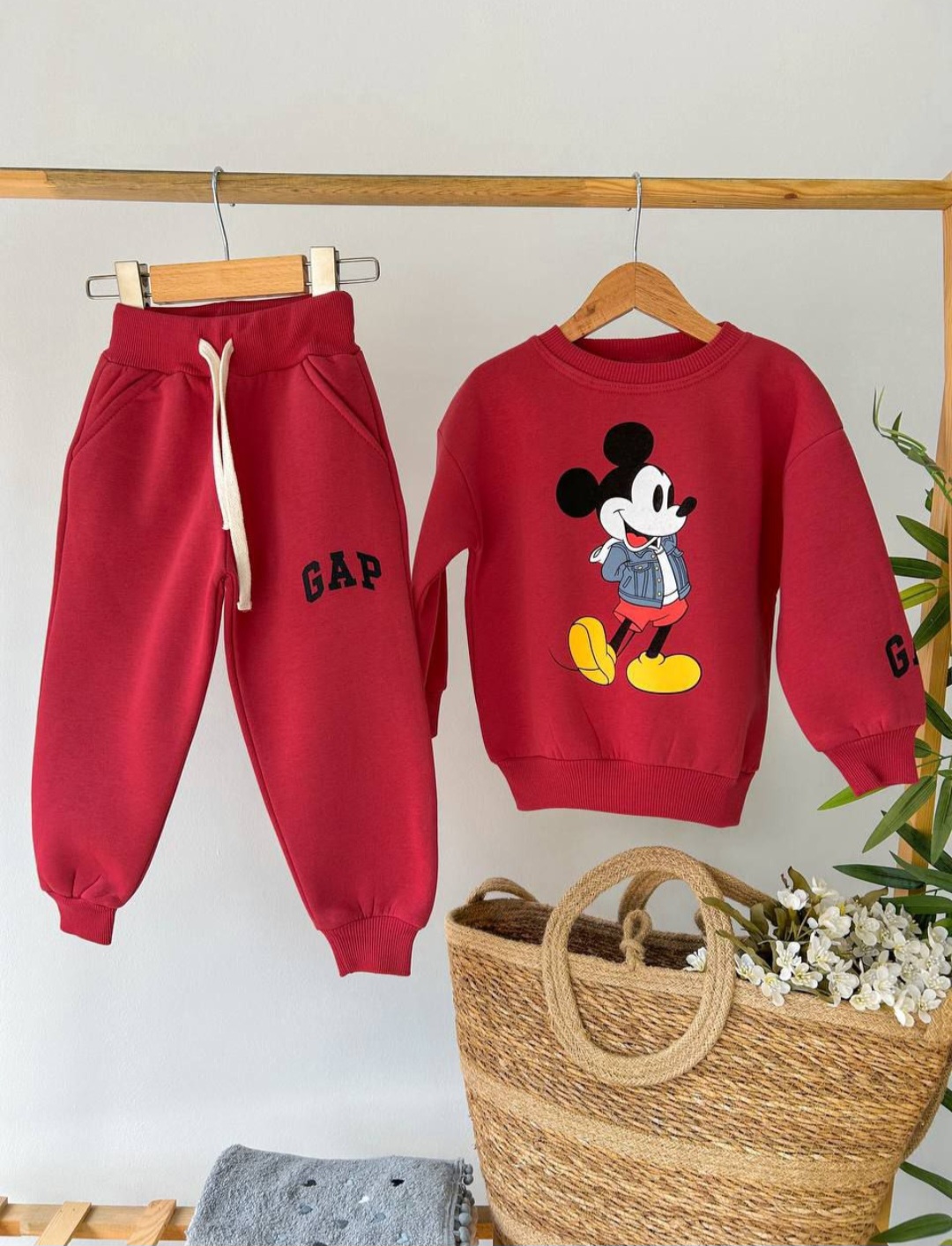 Mickey mouse Baskılı Kırmızı Esofman Takımı